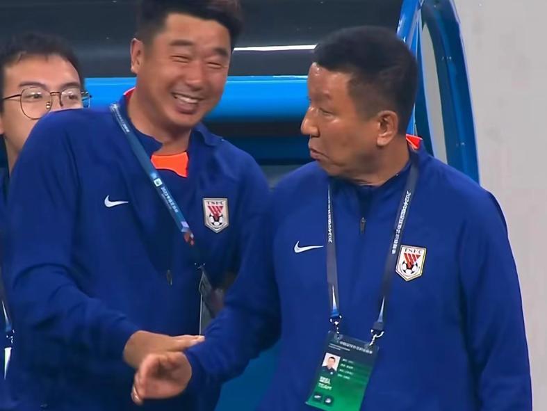 华体会app下载-一个坑绊倒泰山多次！熬走老崔 解约洛佩斯陷僵局 你支持追责吗？