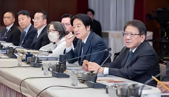 华体会官方入口-一旦武统台湾,这4个台湾人必上“斩首”名单,一个都跑不掉!